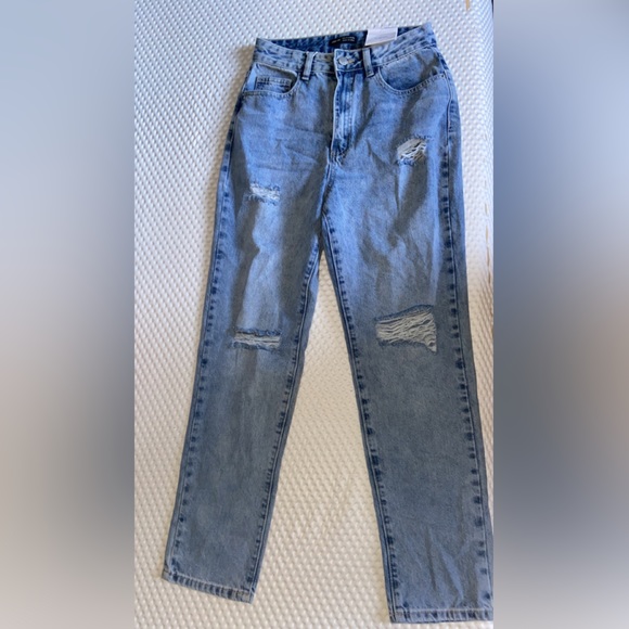 SHEIN Denim - SHEIN: High waisted ripped mom jeans (Never worn)